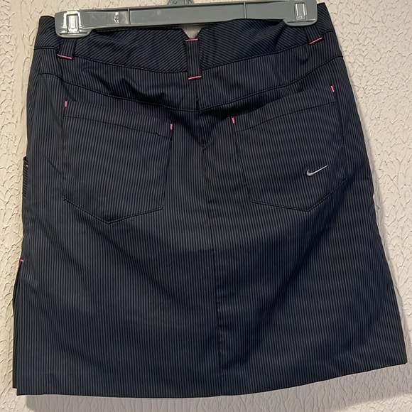 Nike Tour Performance Dri-Fit Gray and black striped Golf skort size 2 - Picture 10 of 16